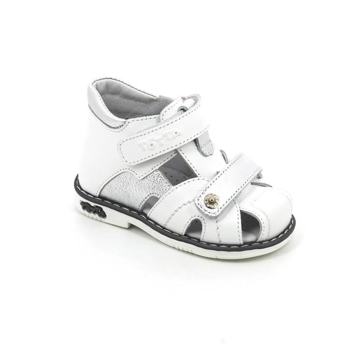 Сандали летние закрытый нос, ц.белый/серебро 054/2-КП-99,022 фото 1