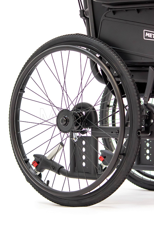 Инвалидная коляскас активными колесами МЕТ ECLIPSE A фото 4