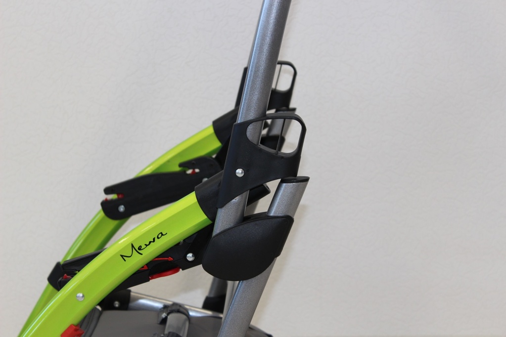 Коляска «Мева», замок рамы Коляска «Мева», замок рамы